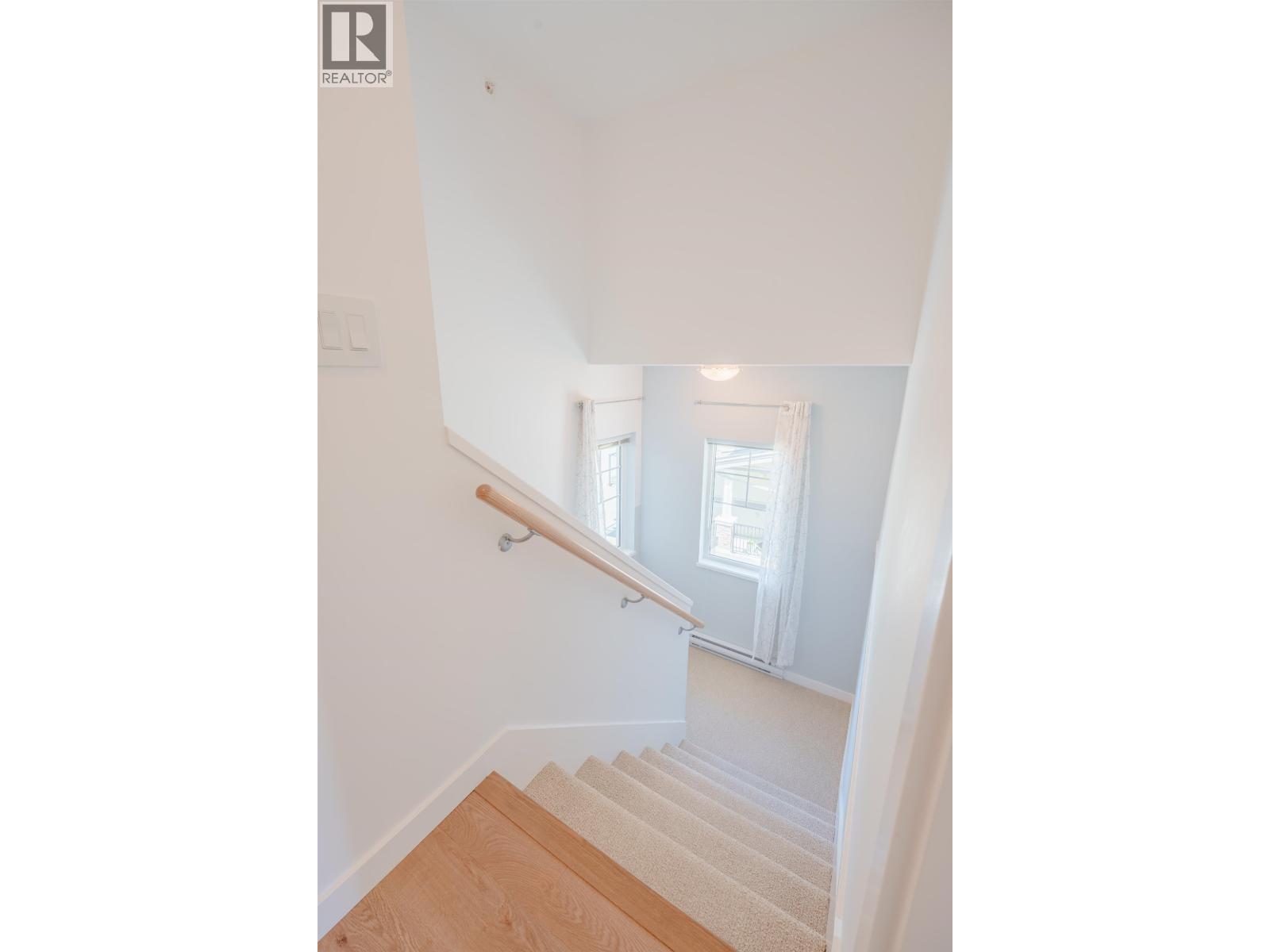 5978 BEACHGATE LANE, Sechelt