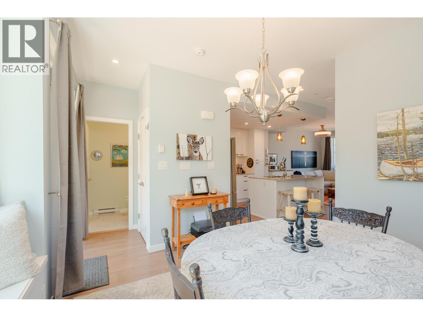 5978 BEACHGATE LANE, Sechelt