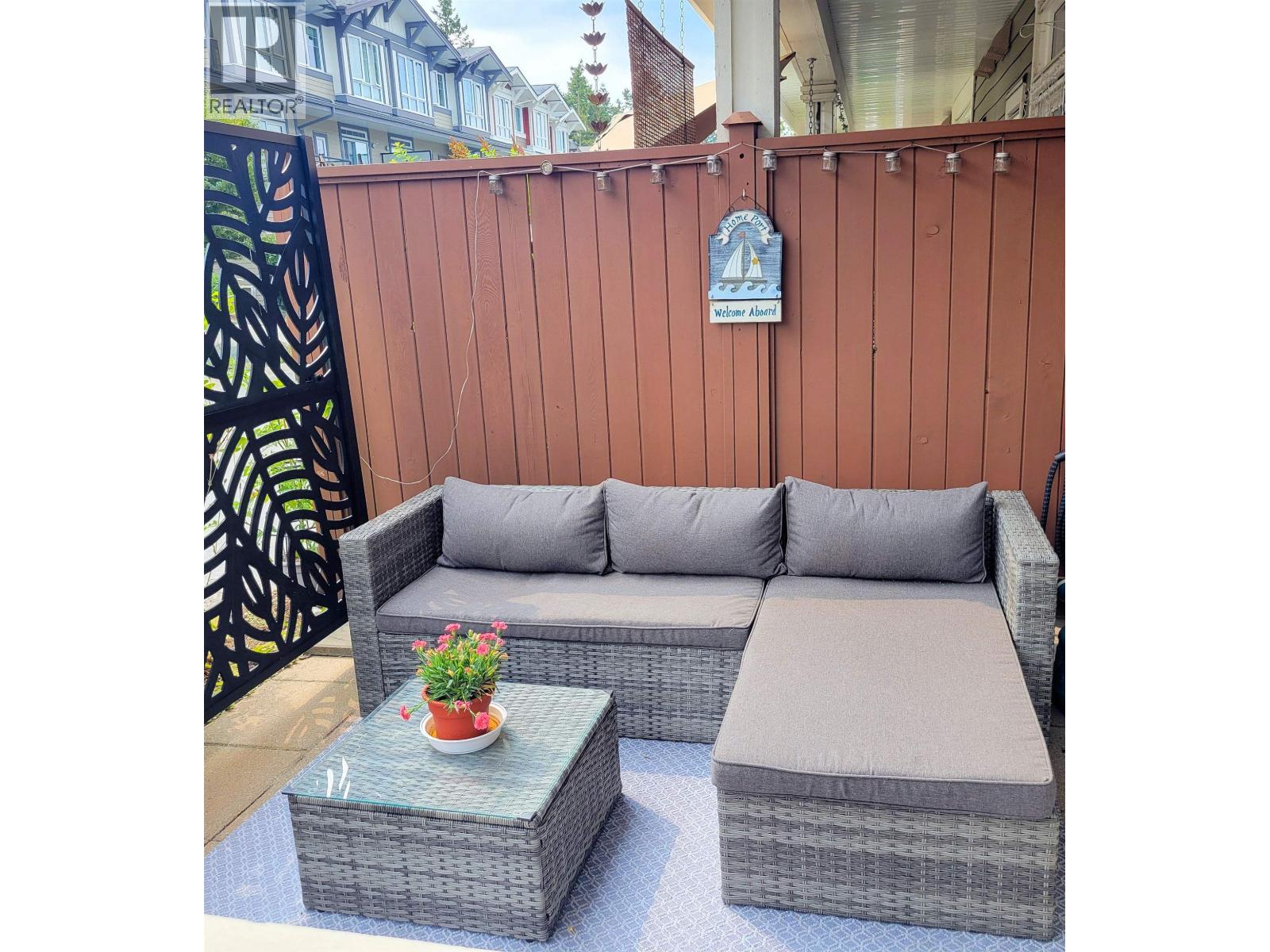 5978 BEACHGATE LANE, Sechelt