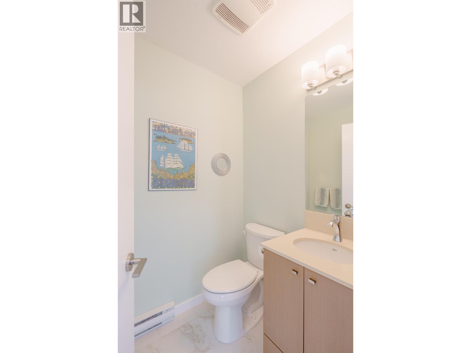 5978 BEACHGATE LANE, Sechelt