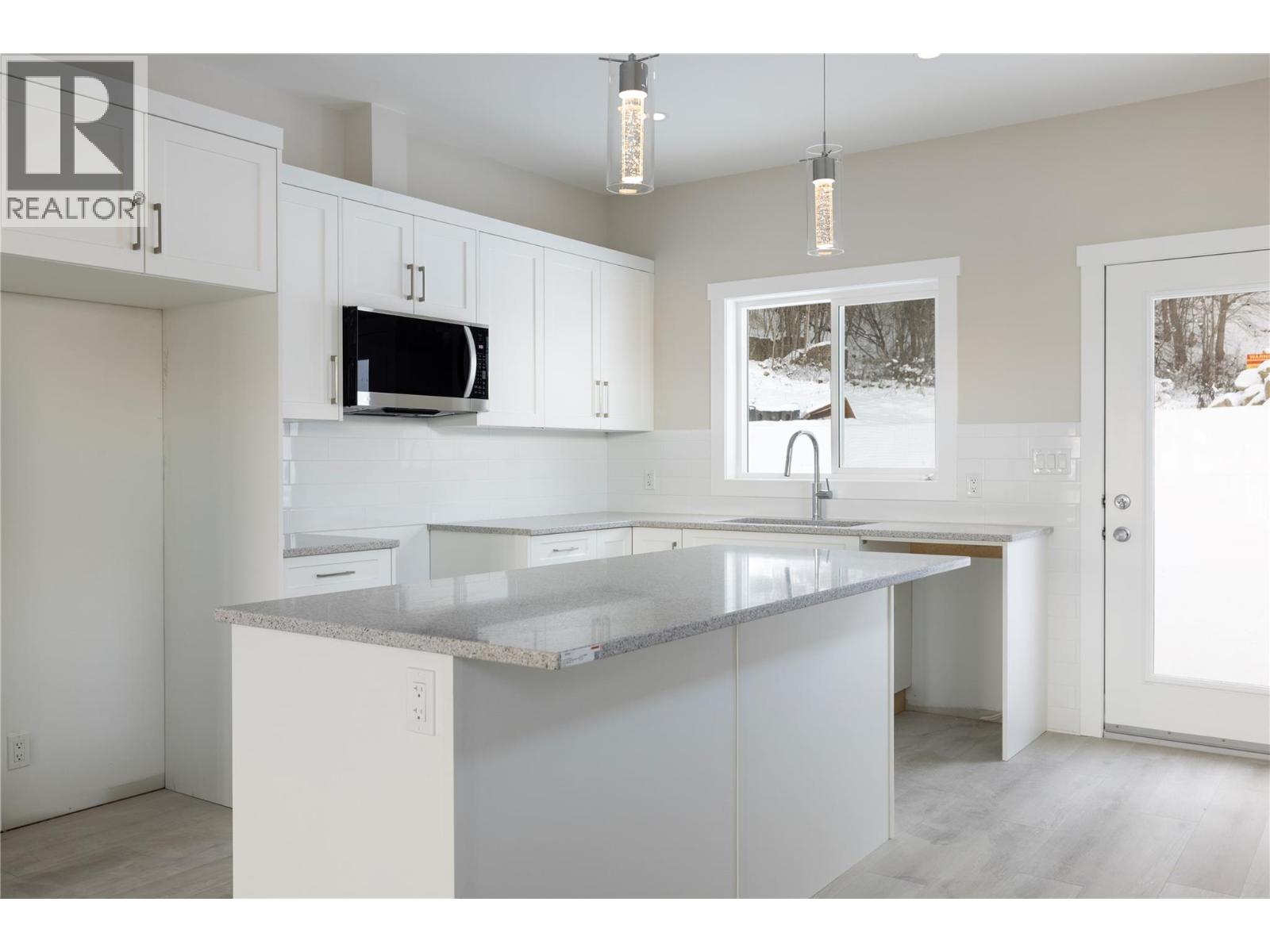 Photo 14 of 806 Cliff Avenue Unit 109, Enderby BC