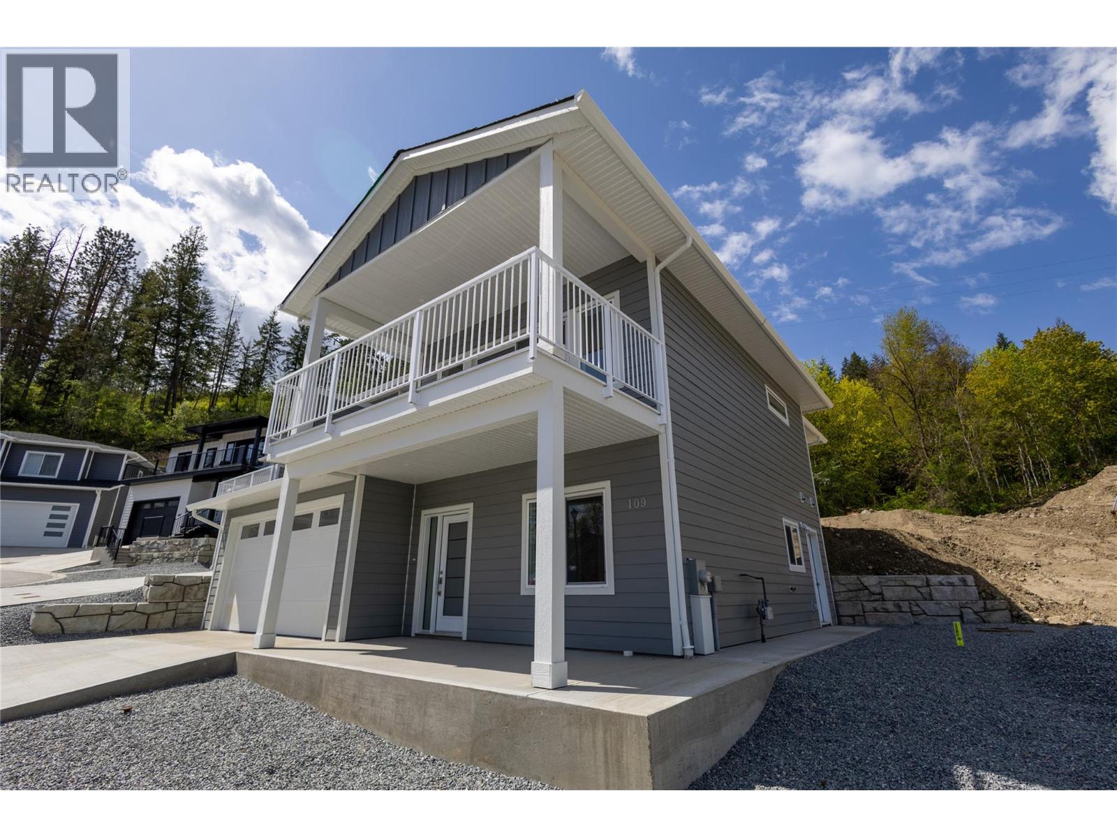 Photo 4 of 806 Cliff Avenue Unit 109, Enderby BC