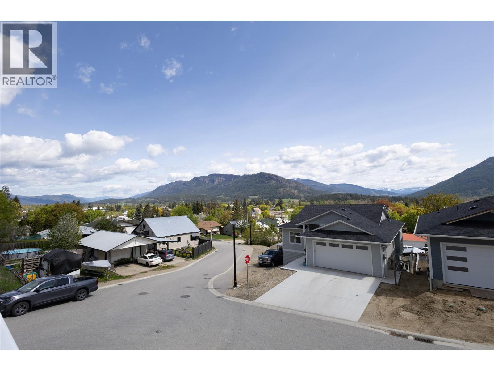 Photo 7 of 806 Cliff Avenue Unit 109, Enderby BC