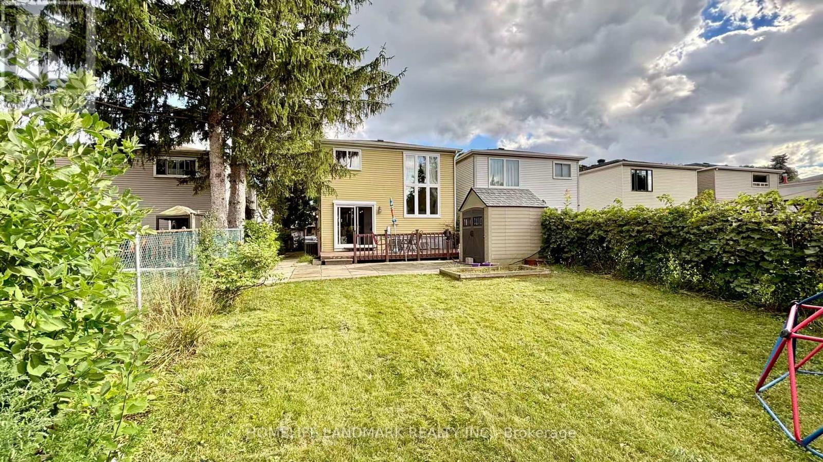 Photo 28 of 160 Snowshoe Crescent, Markham ON