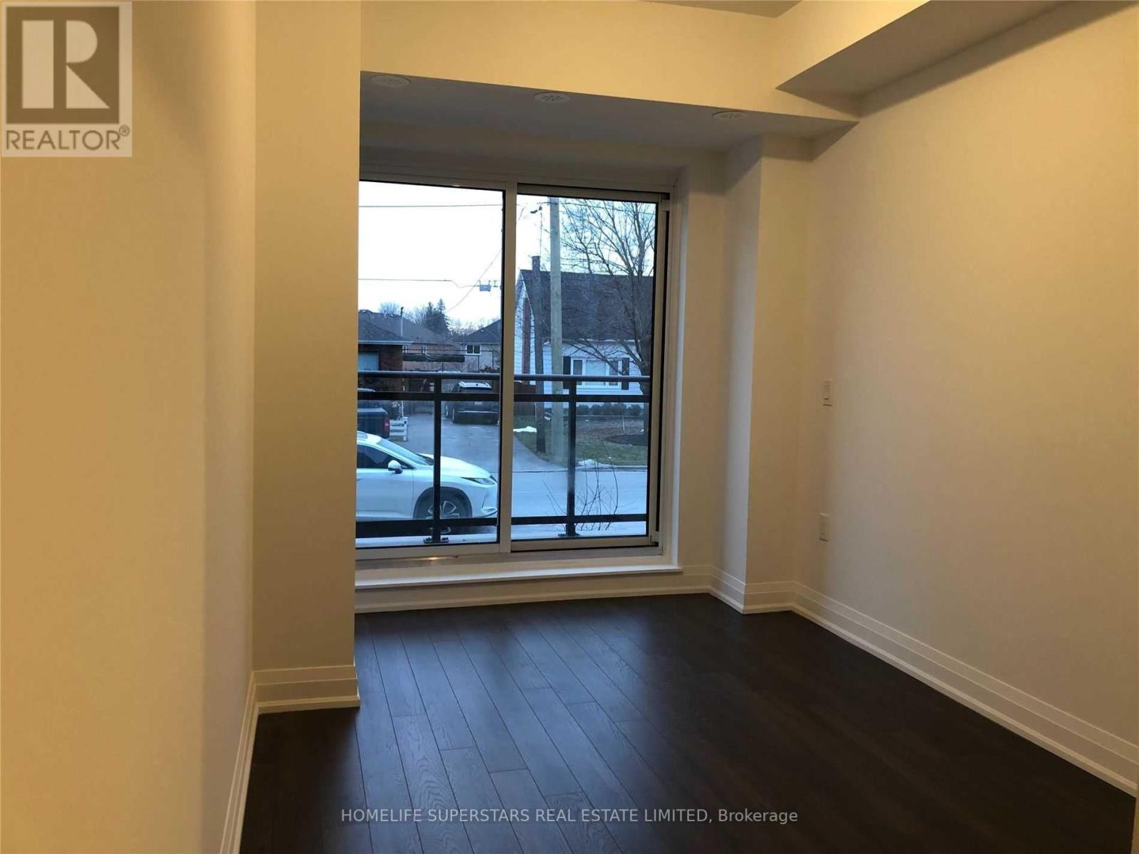 Photo 14 of 902 26 Coles Avenue, Vaughan ON