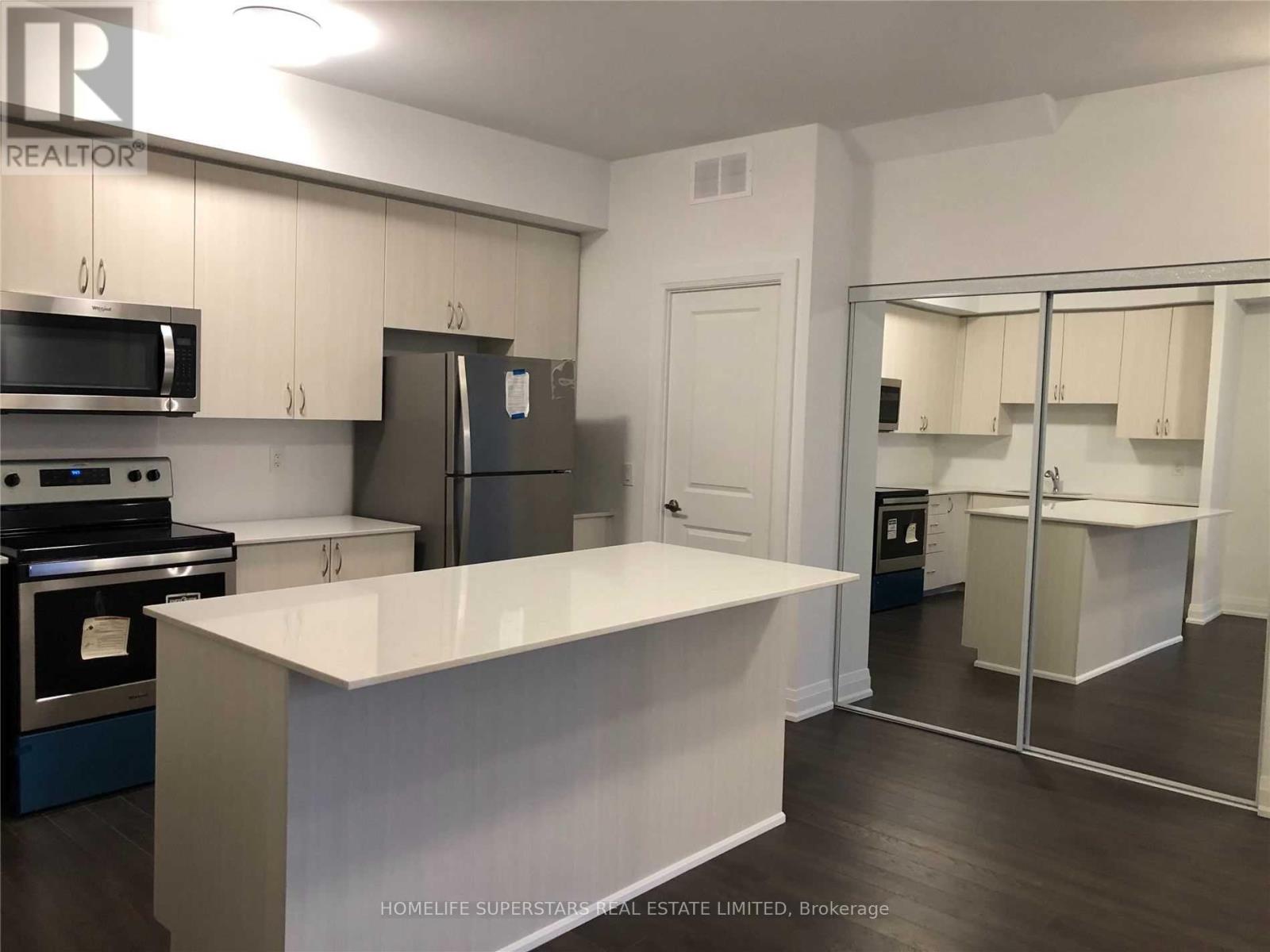 Photo 5 of 902 26 Coles Avenue, Vaughan ON