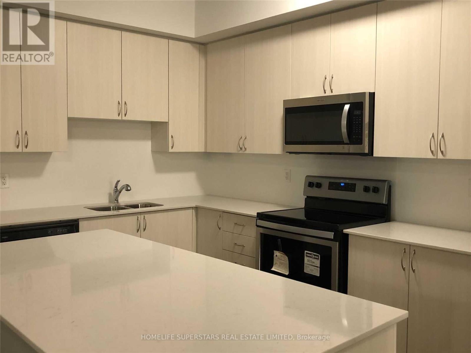 Photo 6 of 902 26 Coles Avenue, Vaughan ON