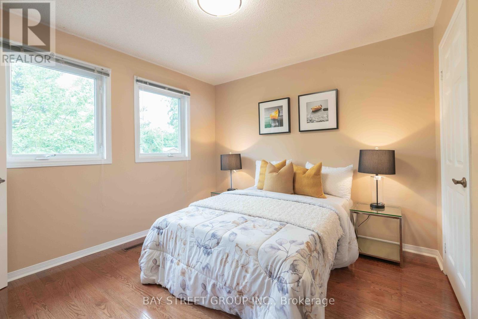 Photo 10 of 20 Tailor Street, Markham ON