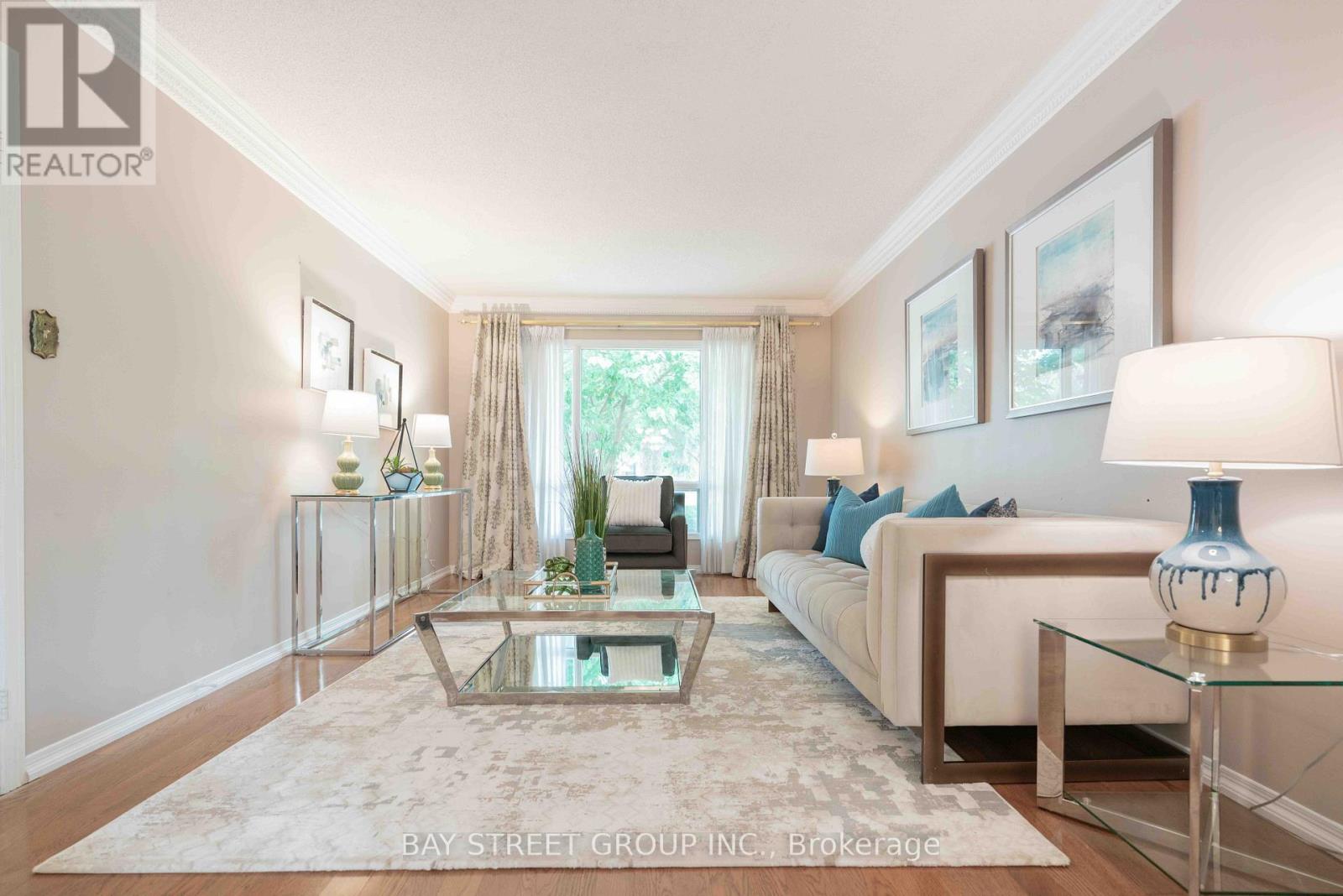 Photo 6 of 20 Tailor Street, Markham ON