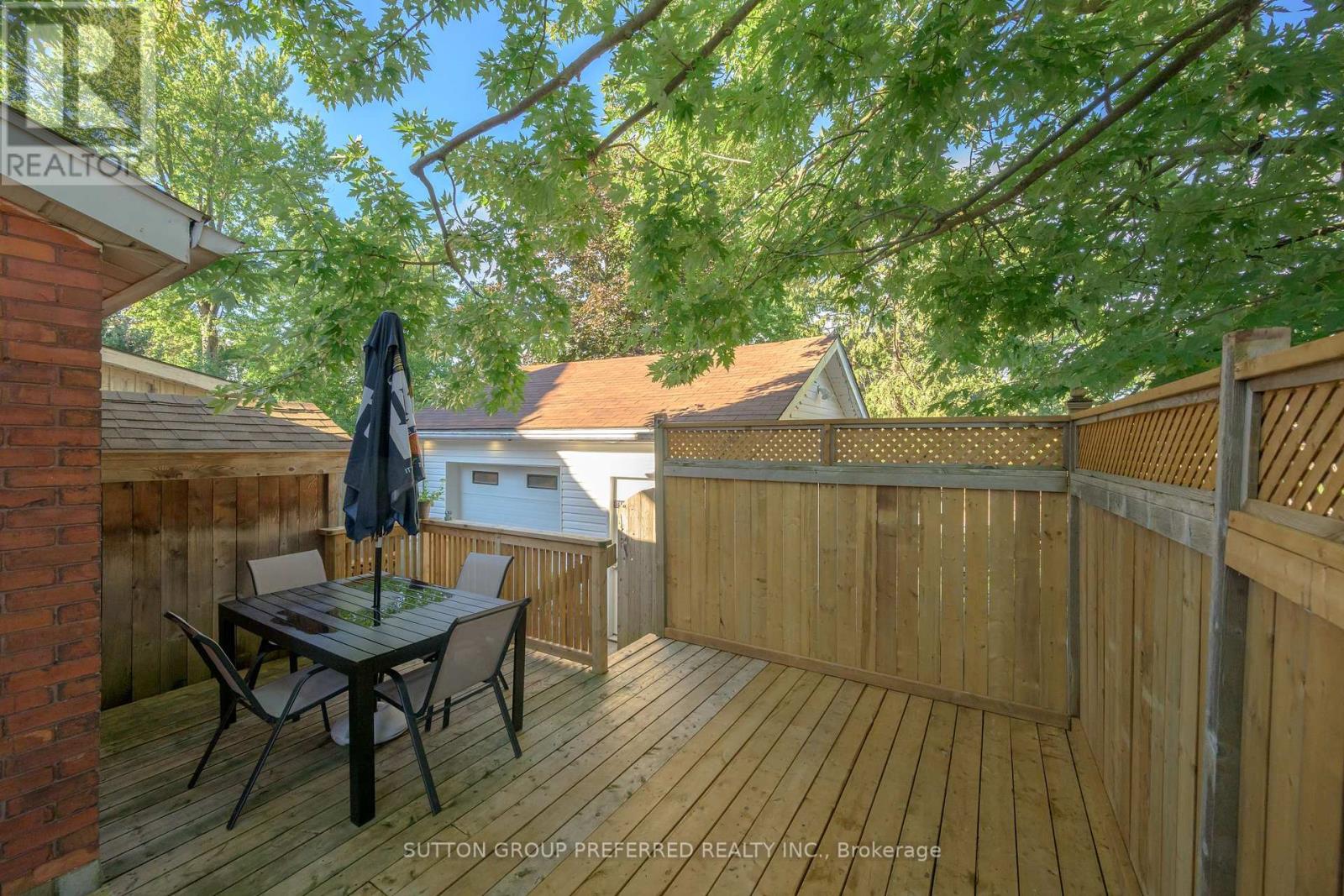 Photo 10 of 447 Woodman Avenue, London East ON