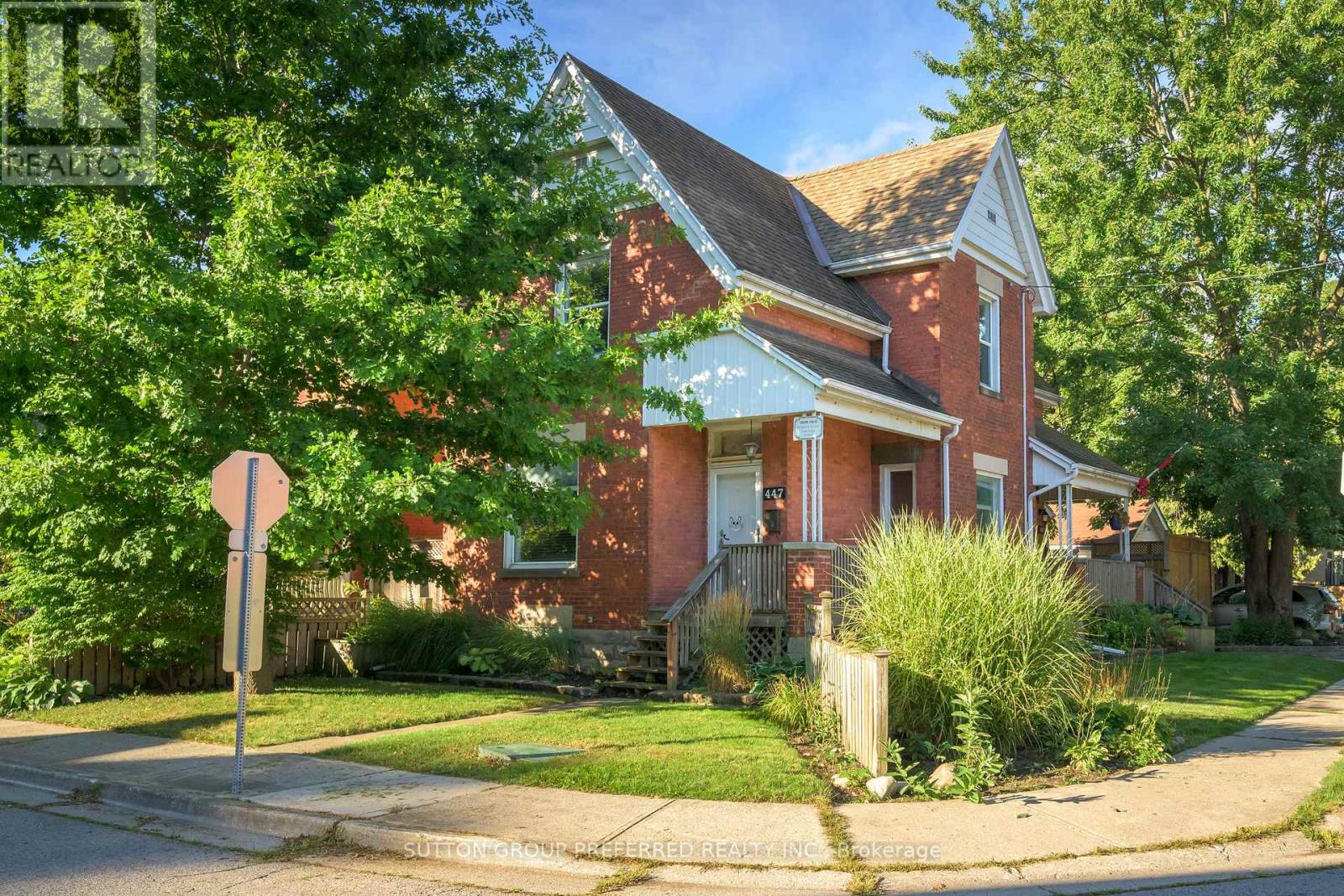 Photo 2 of 447 Woodman Avenue, London East ON