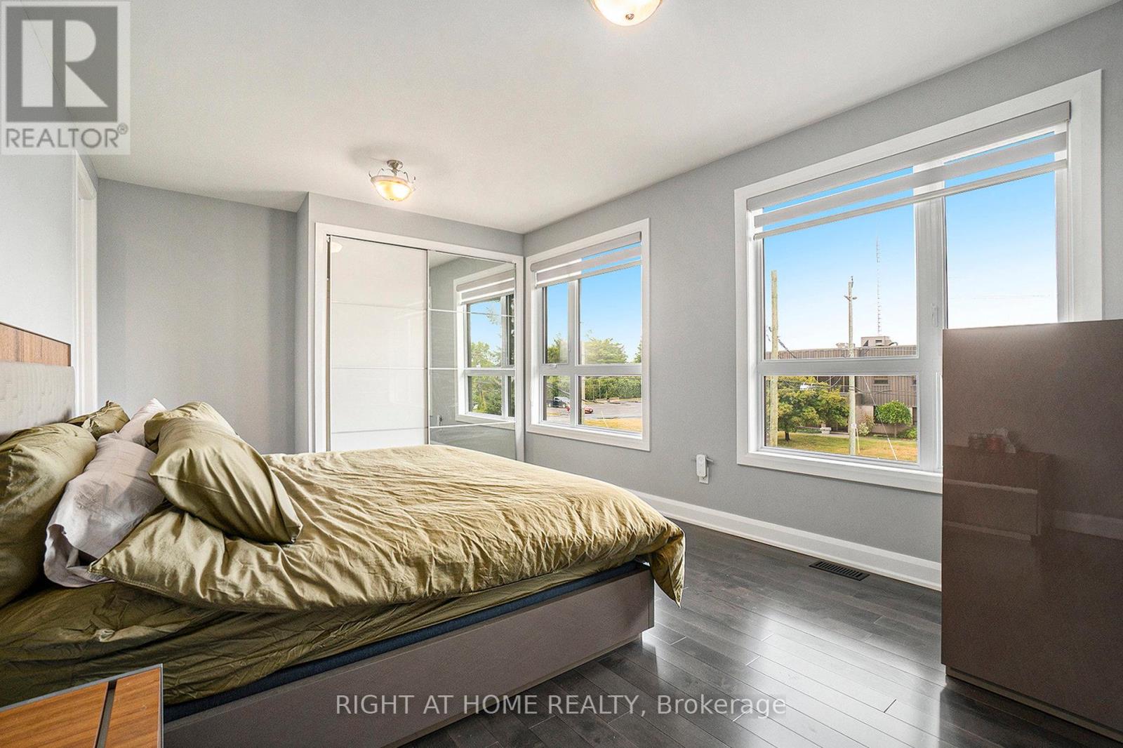 Photo 28 of 17 Rideau Heights Drive, Ottawa ON