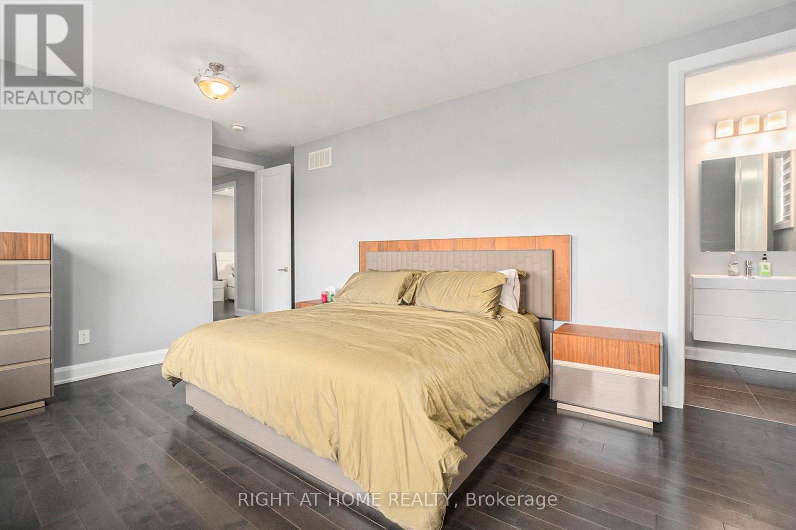 Photo 29 of 17 Rideau Heights Drive, Ottawa ON