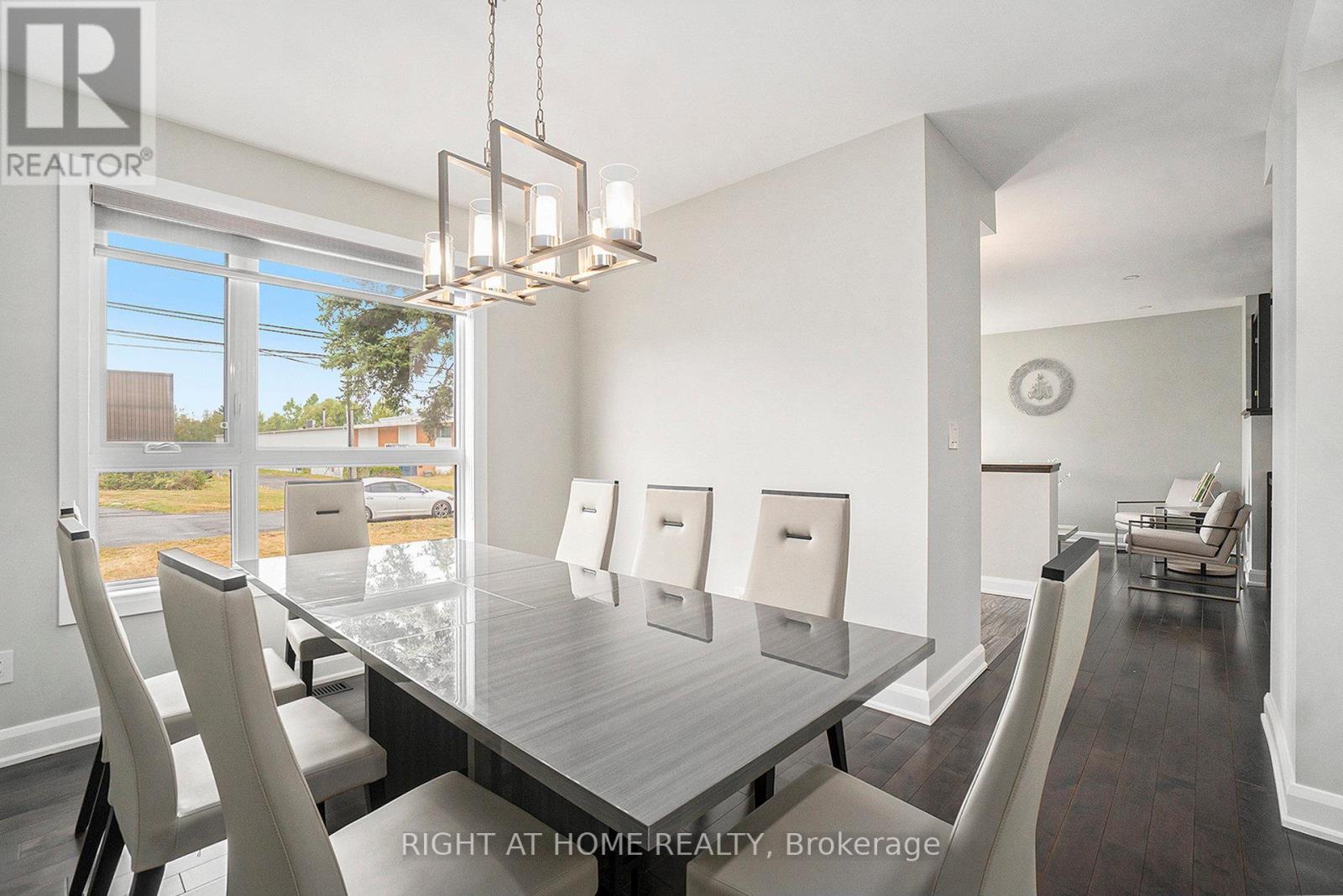 Photo 9 of 17 Rideau Heights Drive, Ottawa ON