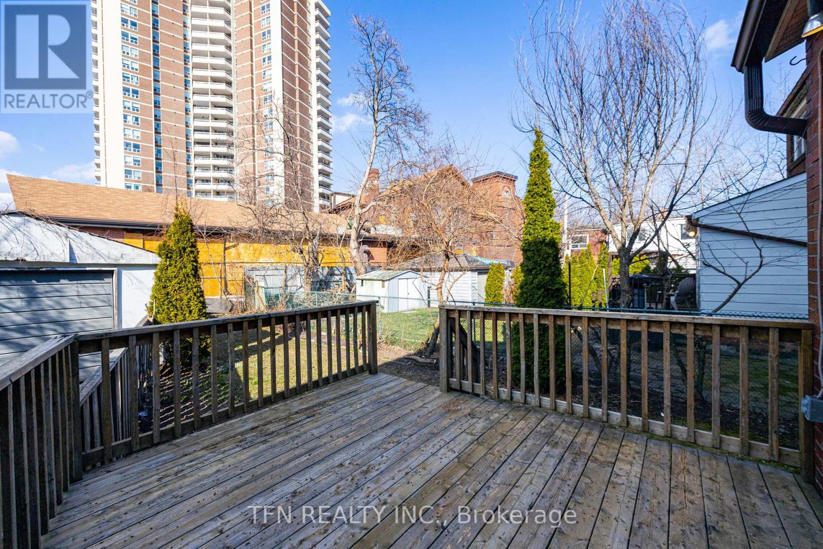 Photo 23 of Upper 70 Chester Hill Road, Toronto ON