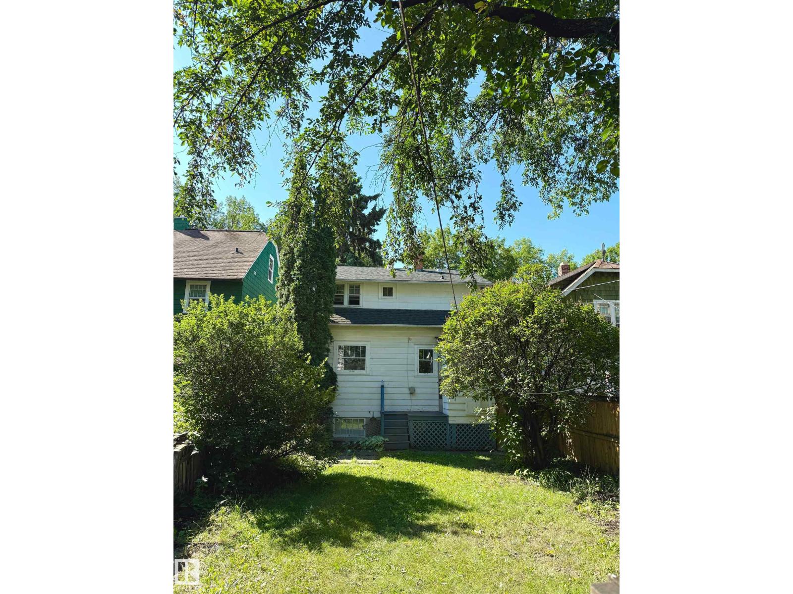 Photo 12 of 11128 81 Av Nw, Edmonton AB