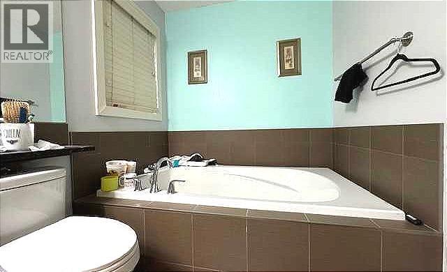 Photo 31 of 691 Copperpond Circle Se, Calgary AB