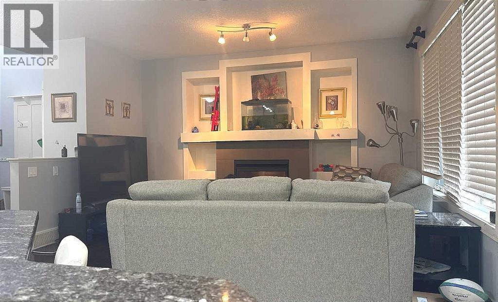 Photo 30 of 691 Copperpond Circle Se, Calgary AB