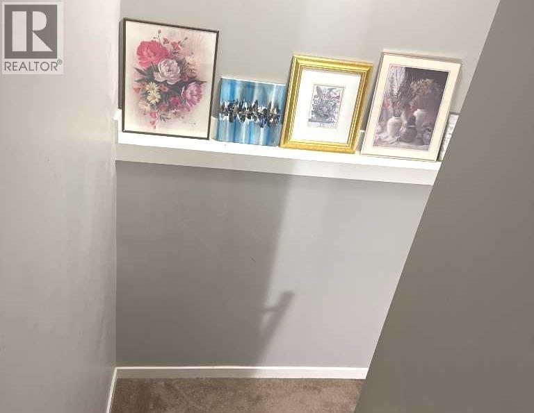 Photo 14 of 691 Copperpond Circle Se, Calgary AB