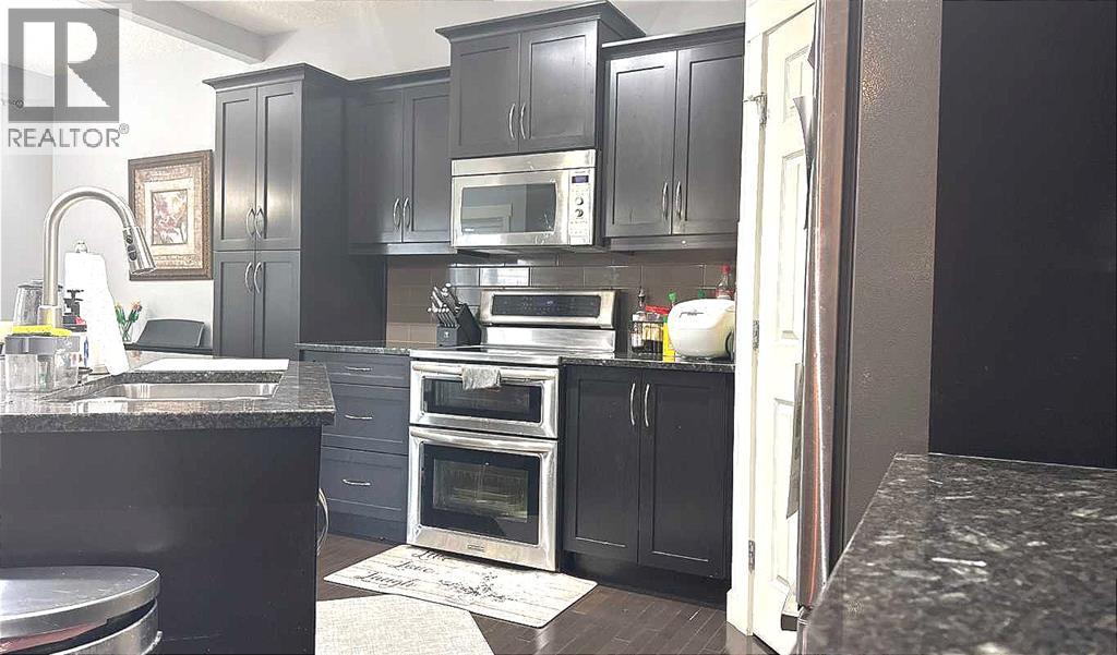 Photo 35 of 691 Copperpond Circle Se, Calgary AB