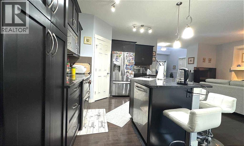 Photo 36 of 691 Copperpond Circle Se, Calgary AB