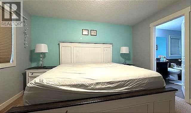 Photo 32 of 691 Copperpond Circle Se, Calgary AB