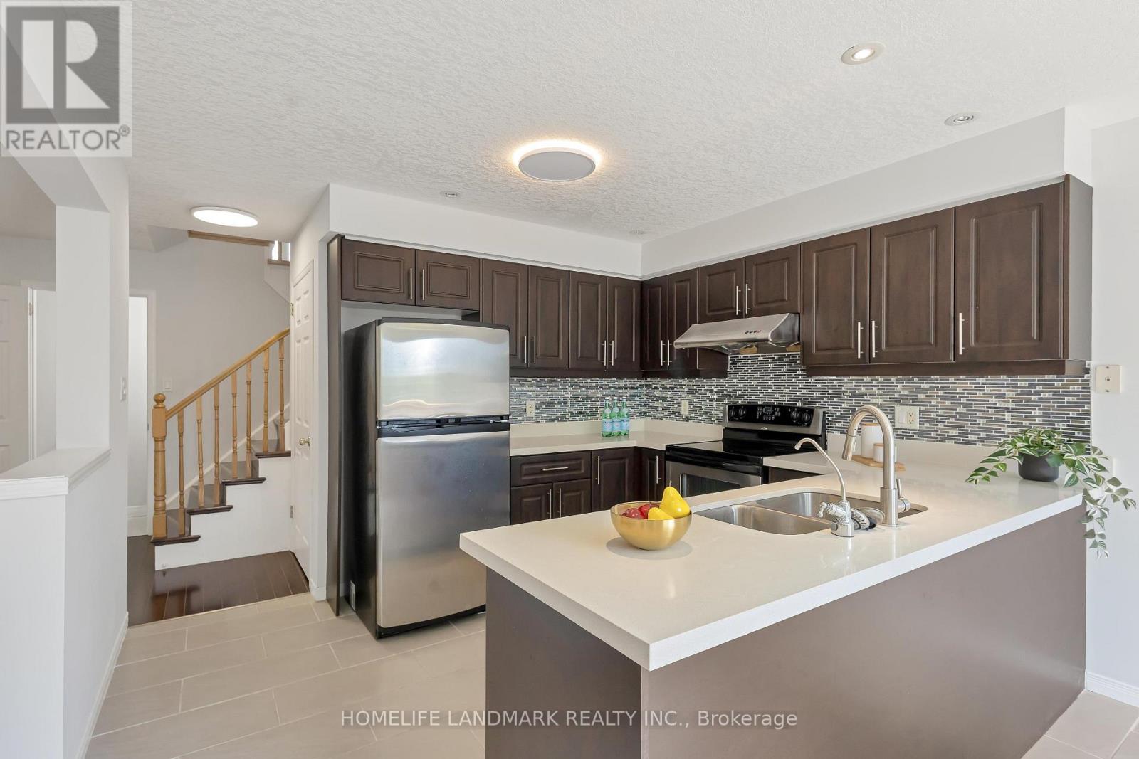 Photo 13 of 205 Holbeach Crescent, Waterloo ON