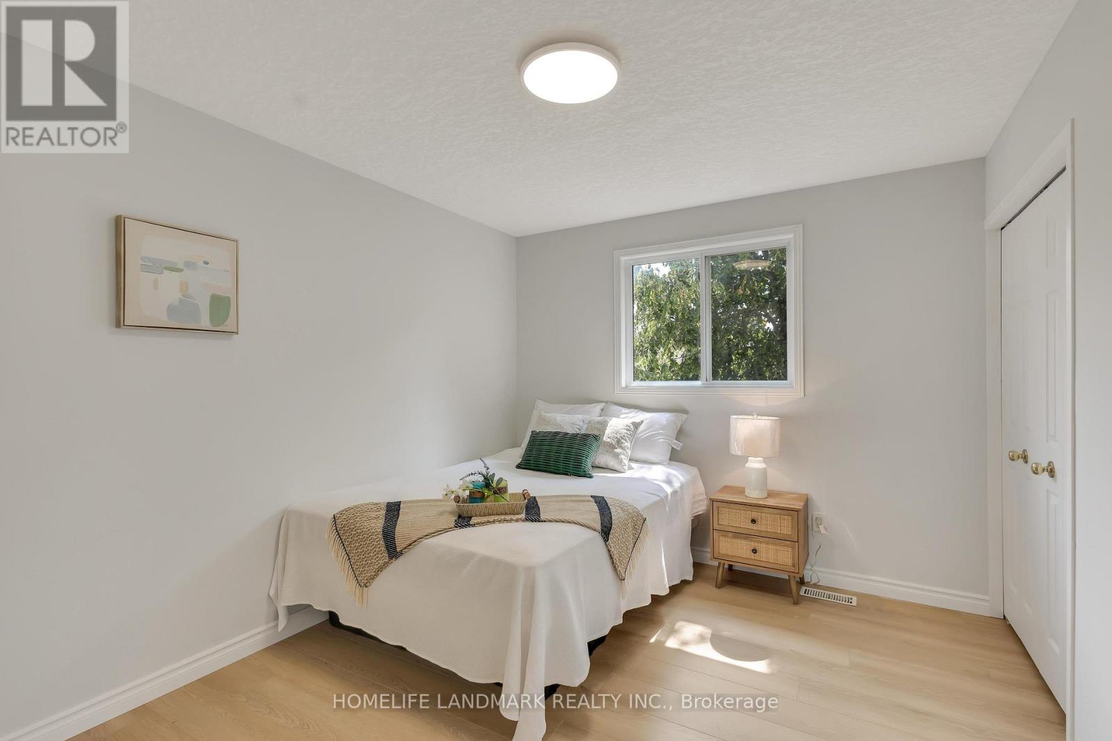 Photo 22 of 205 Holbeach Crescent, Waterloo ON