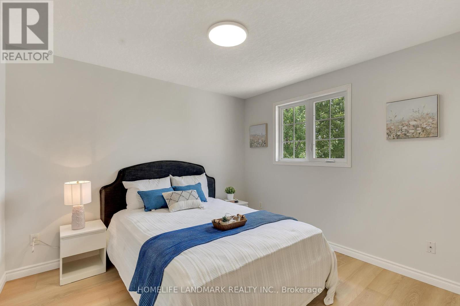 Photo 23 of 205 Holbeach Crescent, Waterloo ON