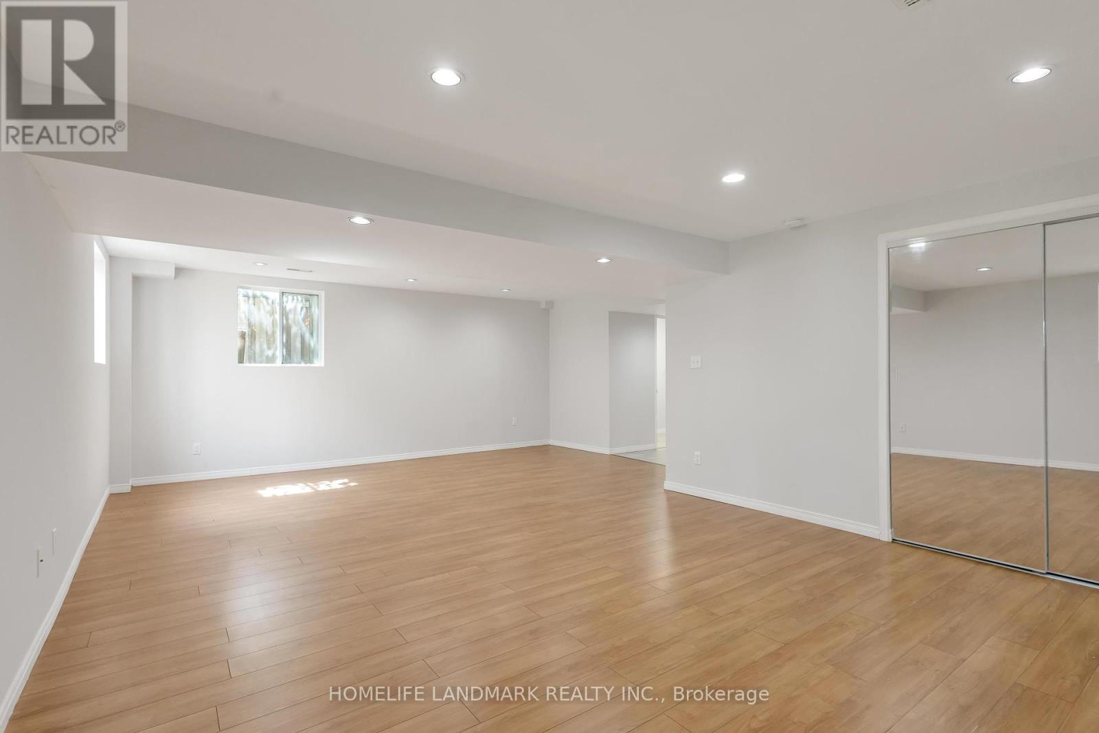 Photo 26 of 205 Holbeach Crescent, Waterloo ON