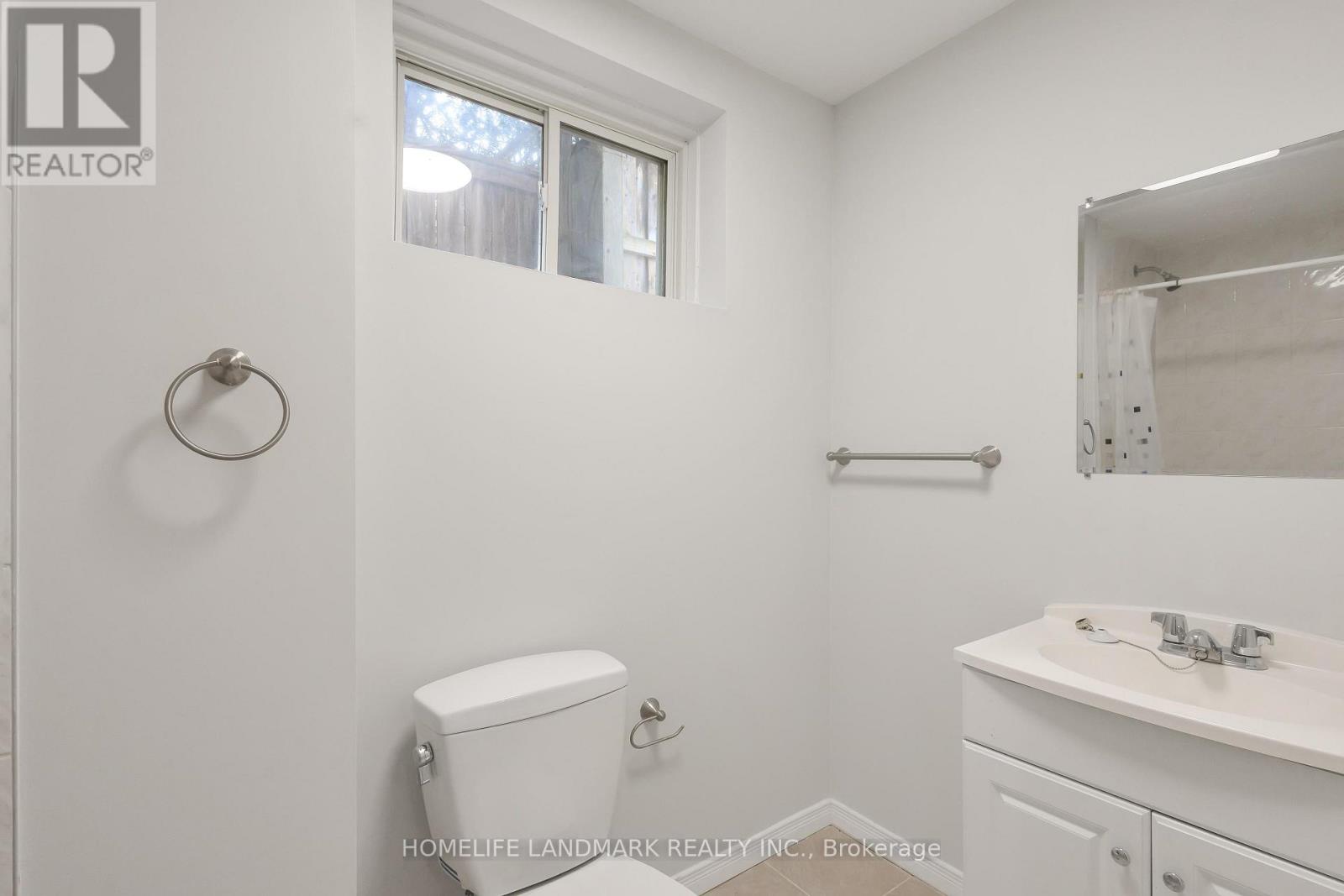 Photo 27 of 205 Holbeach Crescent, Waterloo ON
