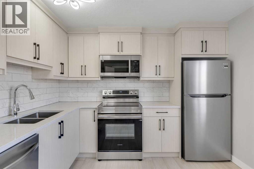 Photo 8 of 73 Erin Woods Place Se, Calgary AB