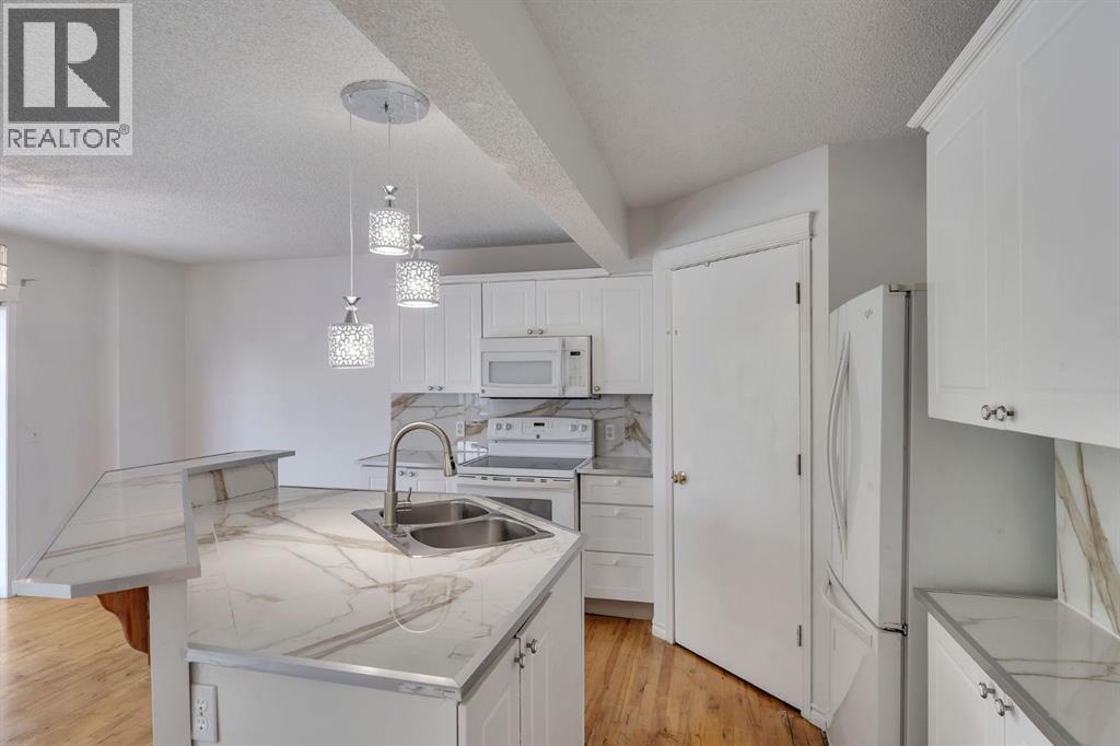 Single Family House for Sale in  Hidden Ranch Place Hidden Valley Calgary 