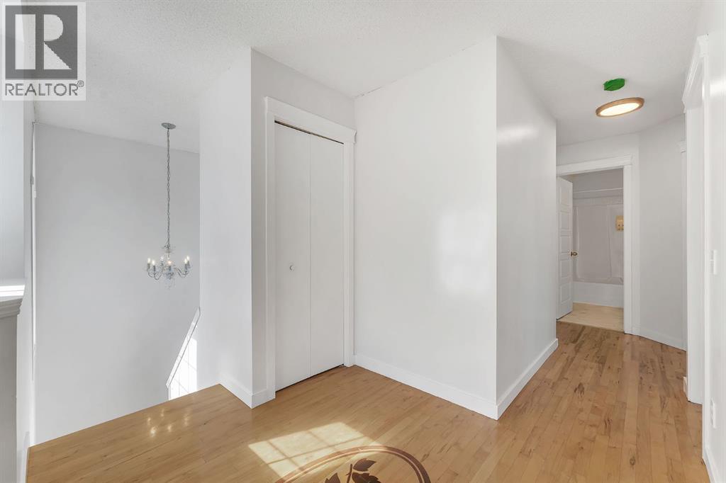 Single Family House for Sale in  Hidden Ranch Place Hidden Valley Calgary 