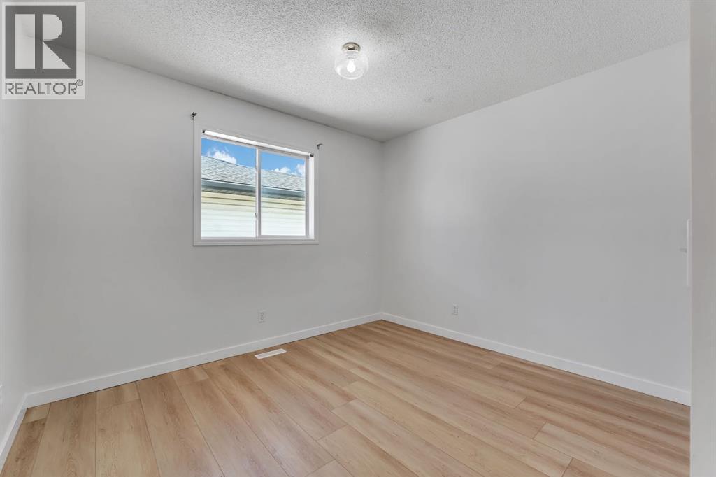 Single Family House for Sale in  Hidden Ranch Place Hidden Valley Calgary 