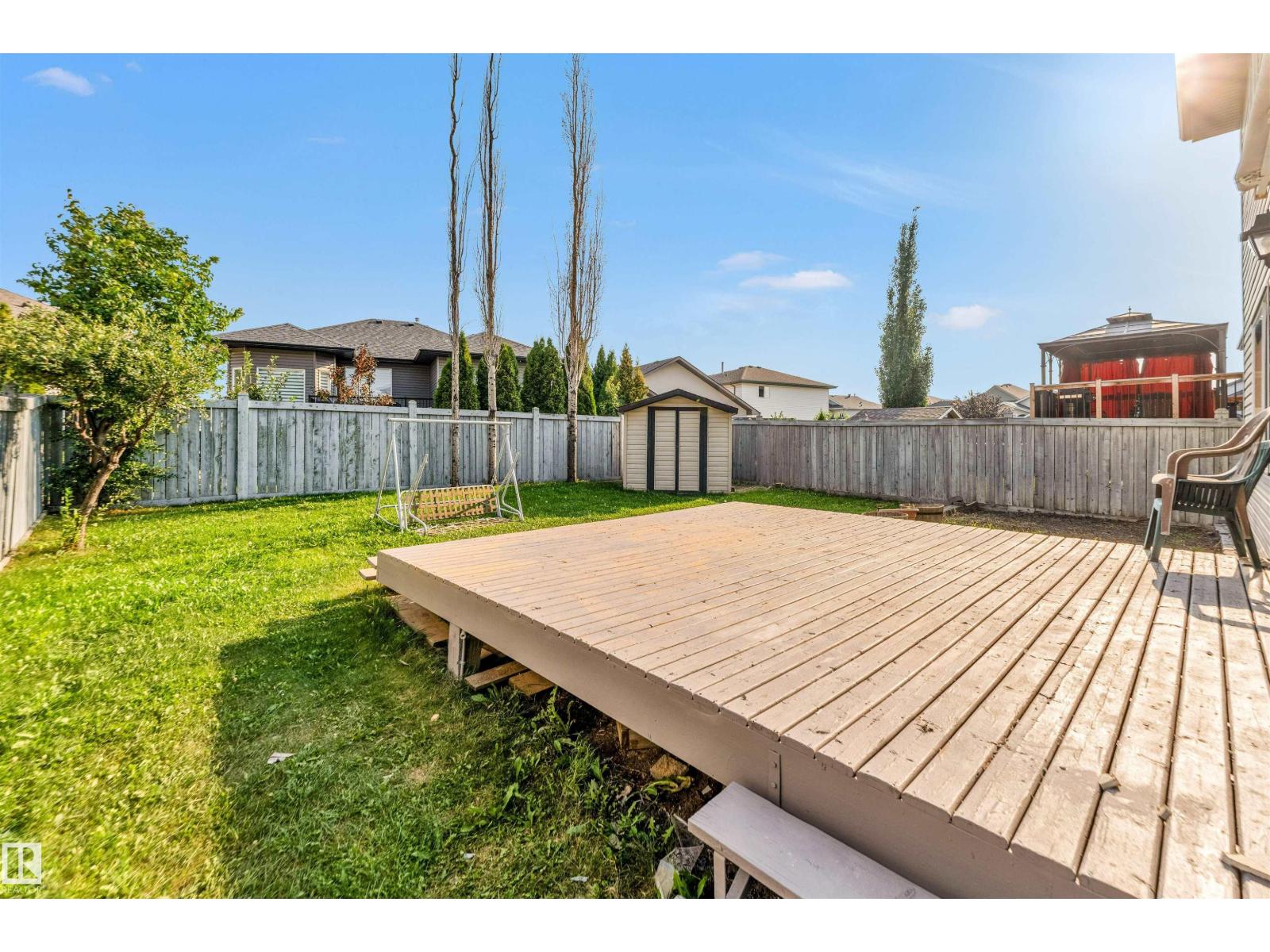 Photo 10 of 10621 175 A Av Nw, Edmonton AB