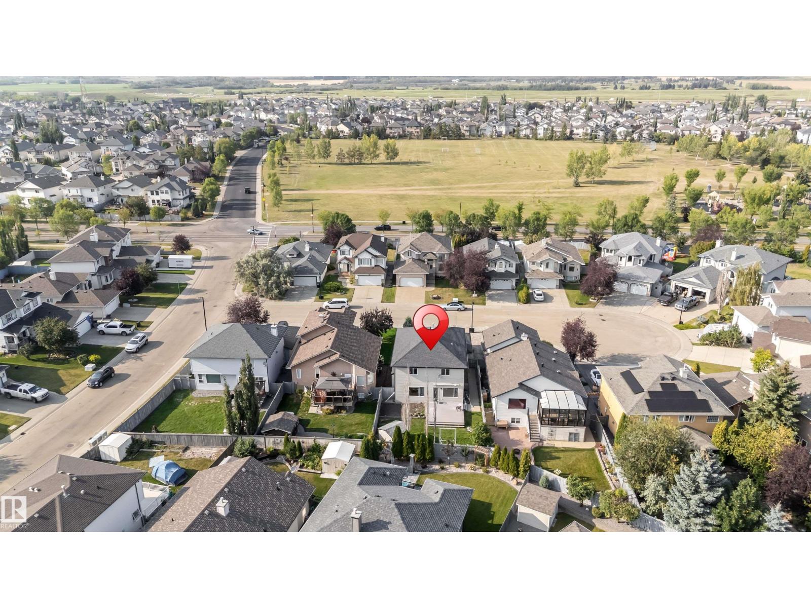Photo 18 of 10621 175 A Av Nw, Edmonton AB