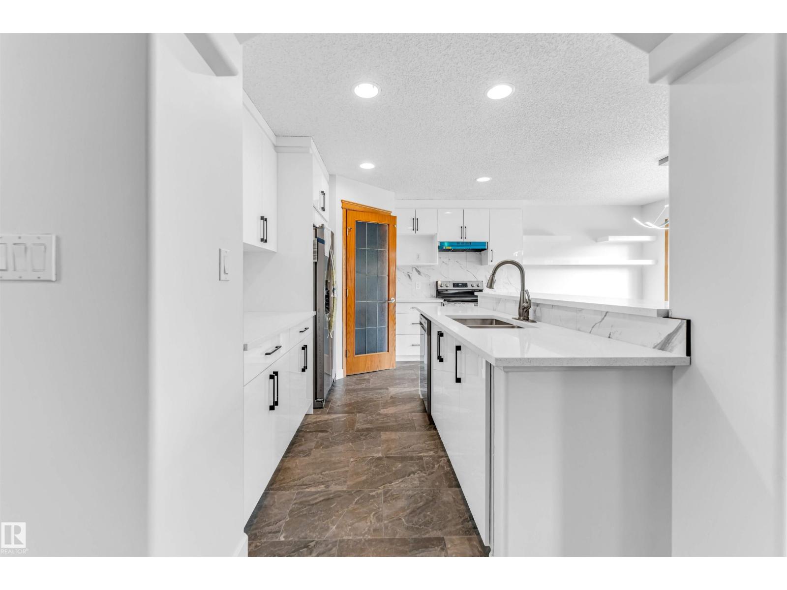 Photo 32 of 10621 175 A Av Nw, Edmonton AB
