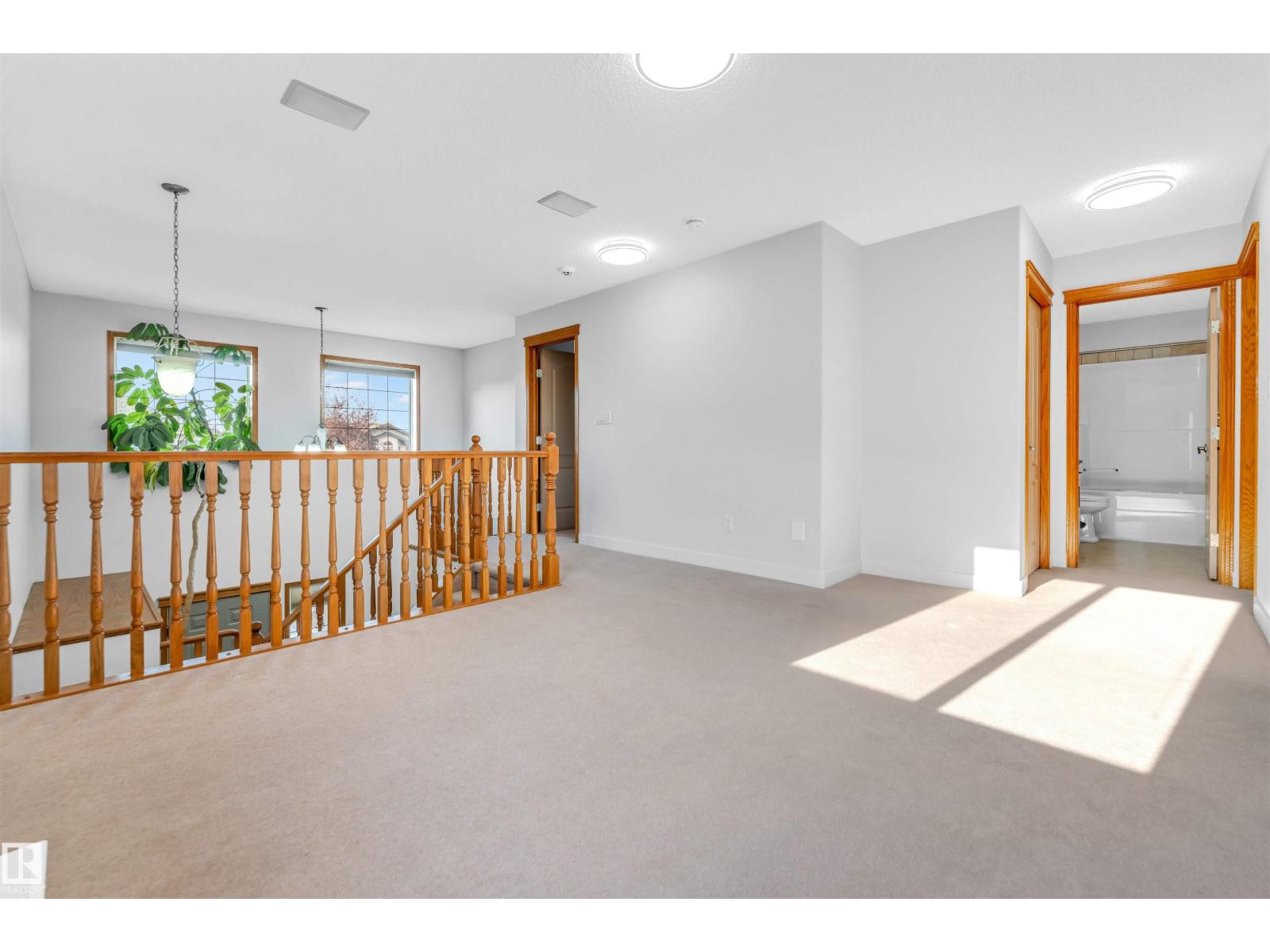 Photo 38 of 10621 175 A Av Nw, Edmonton AB