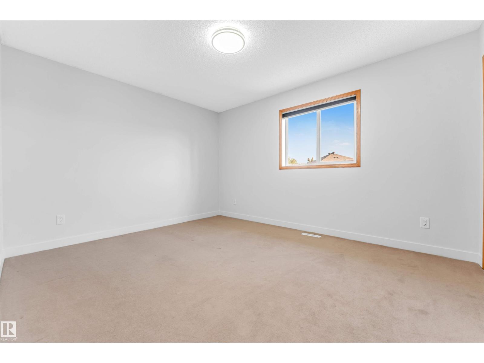 Photo 44 of 10621 175 A Av Nw, Edmonton AB
