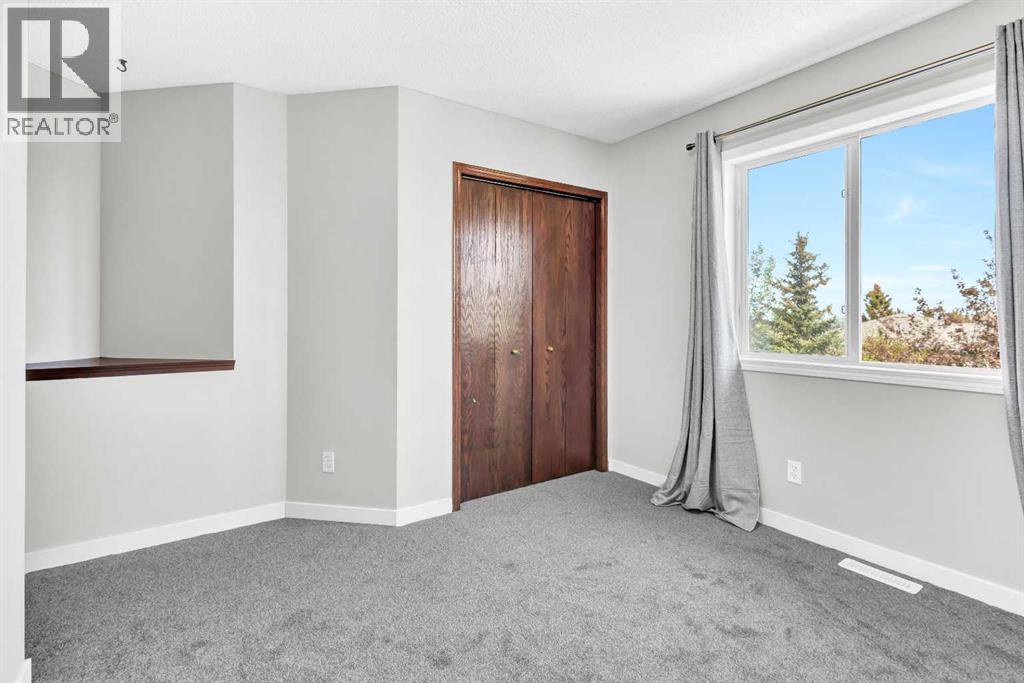 Single Family House for Sale in  Citadel Peak Circle NW Citadel Calgary 