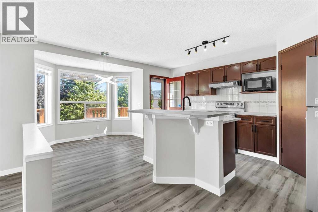 Single Family House for Sale in  Citadel Peak Circle NW Citadel Calgary 