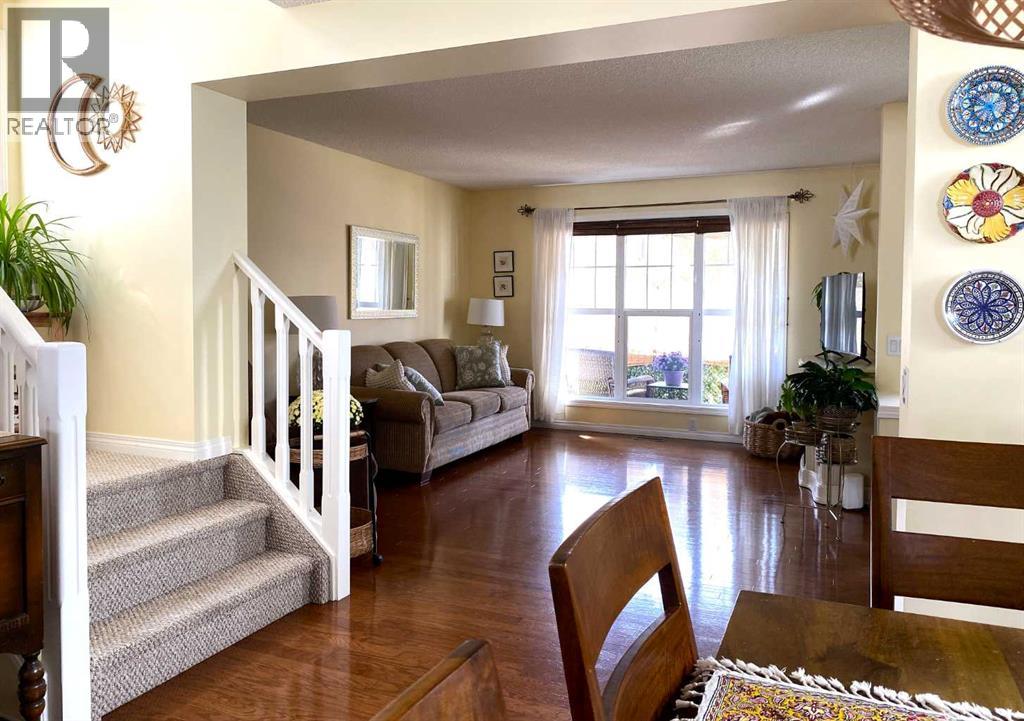 Photo 8 of 90 Tuscany Springs Heights Nw, Calgary AB