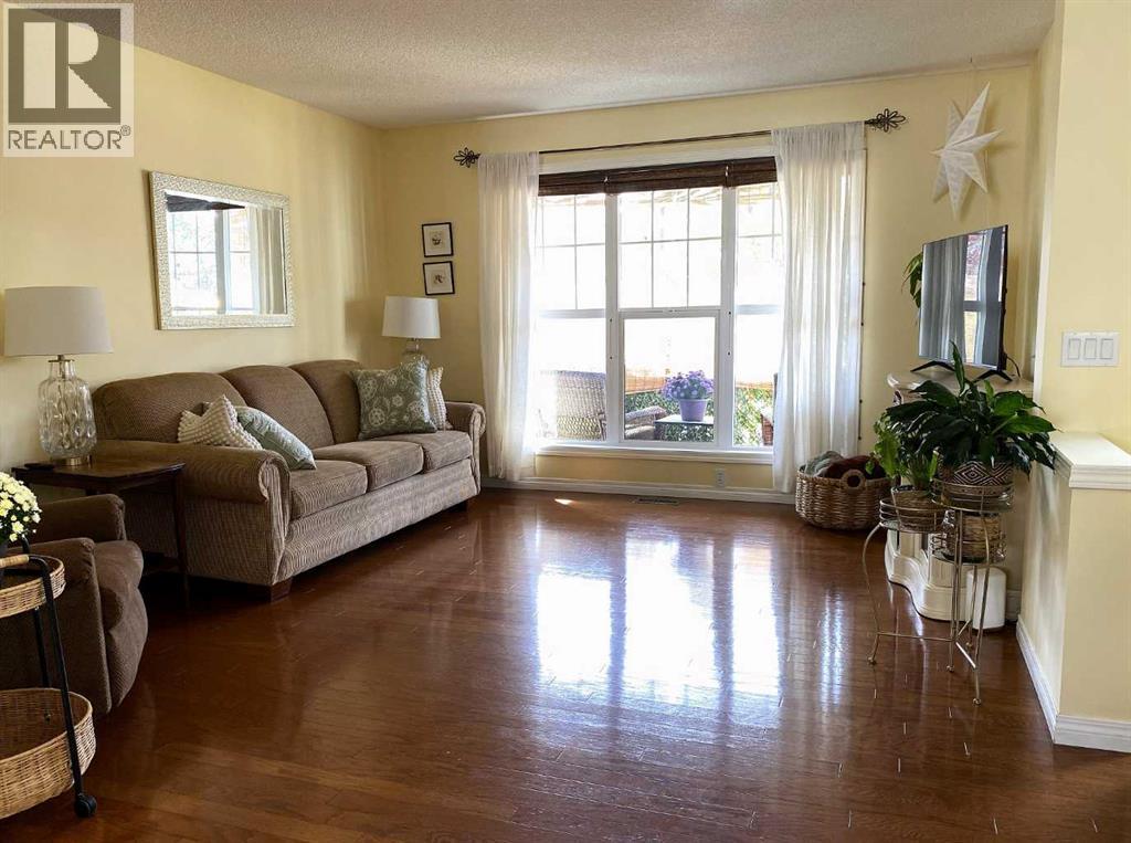 Photo 6 of 90 Tuscany Springs Heights Nw, Calgary AB