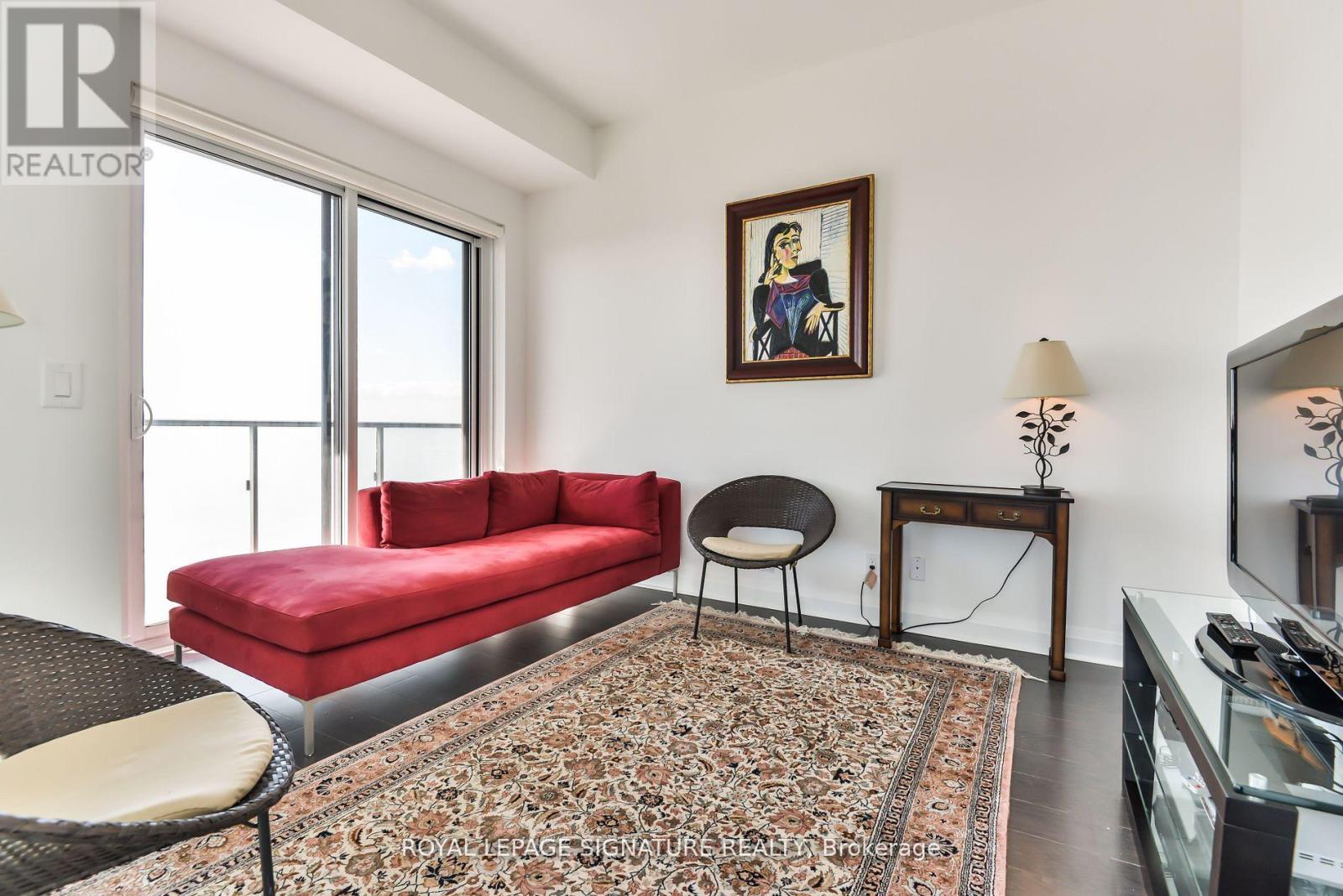 Photo 15 of 4002 65 St Mary Street, Toronto ON