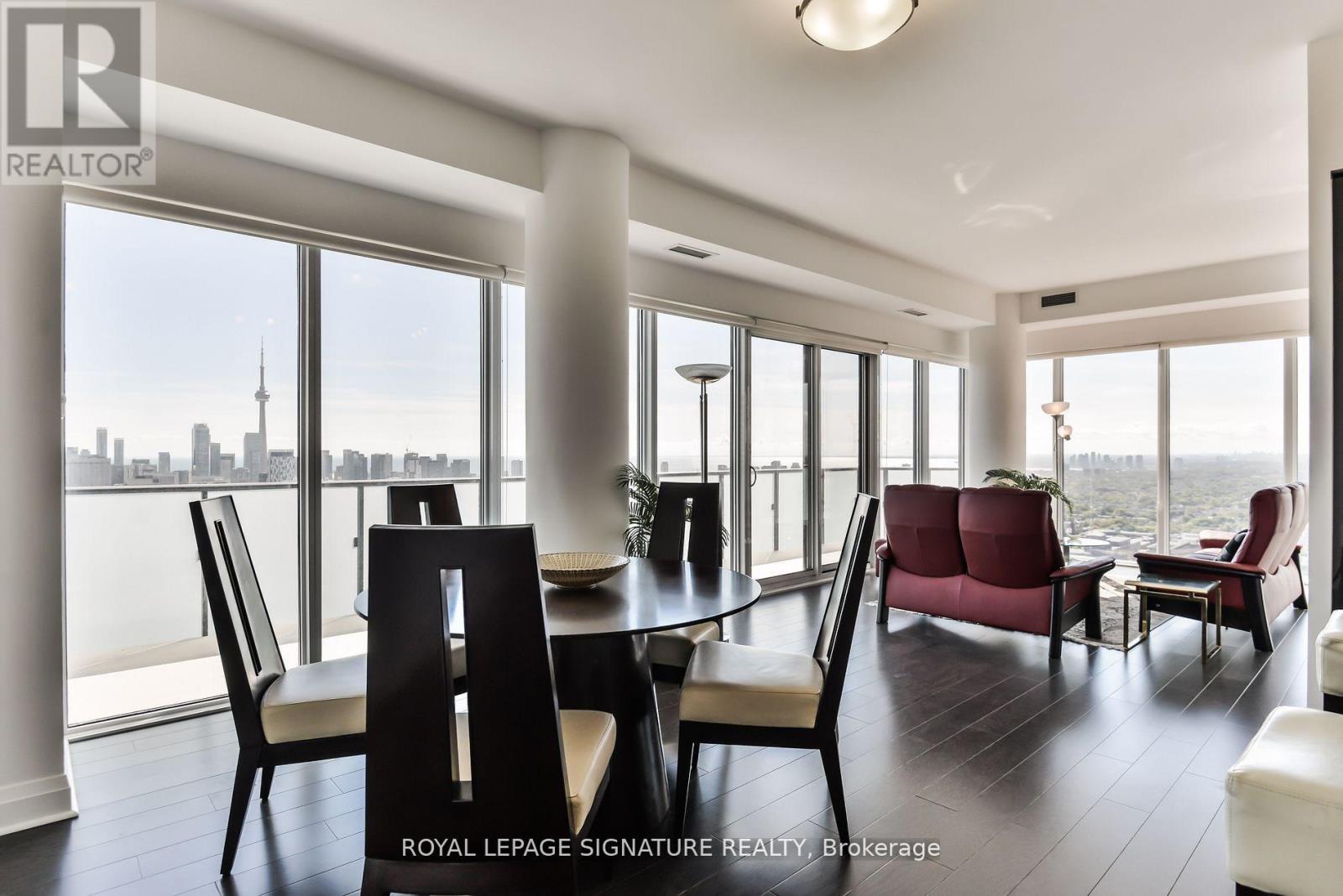 Photo 7 of 4002 65 St Mary Street, Toronto ON