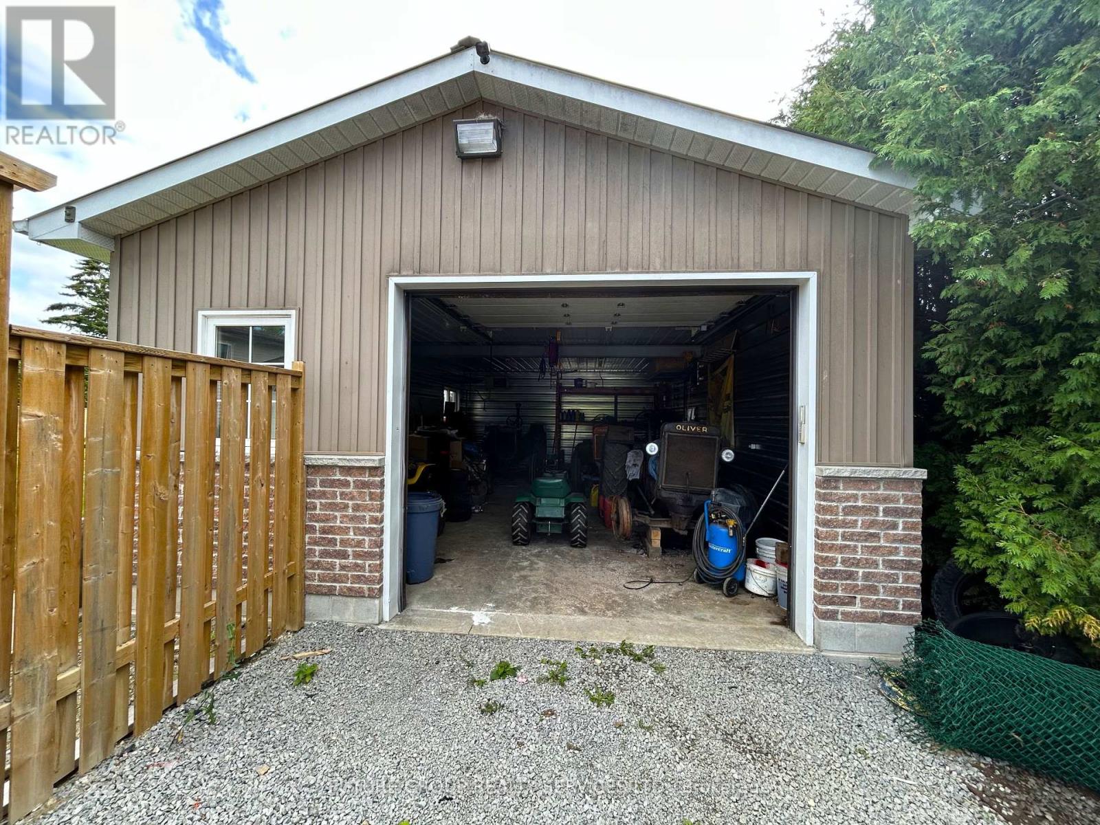 Photo 34 of 5 Burke Street, Georgina ON