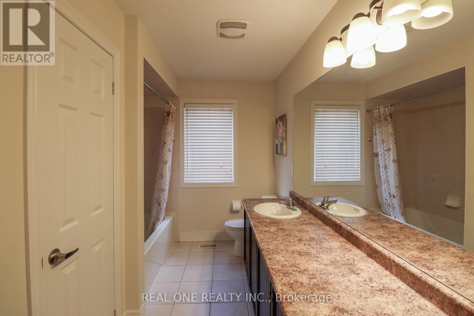 Photo 40 of 1330 Kestell Boulevard, Oakville ON