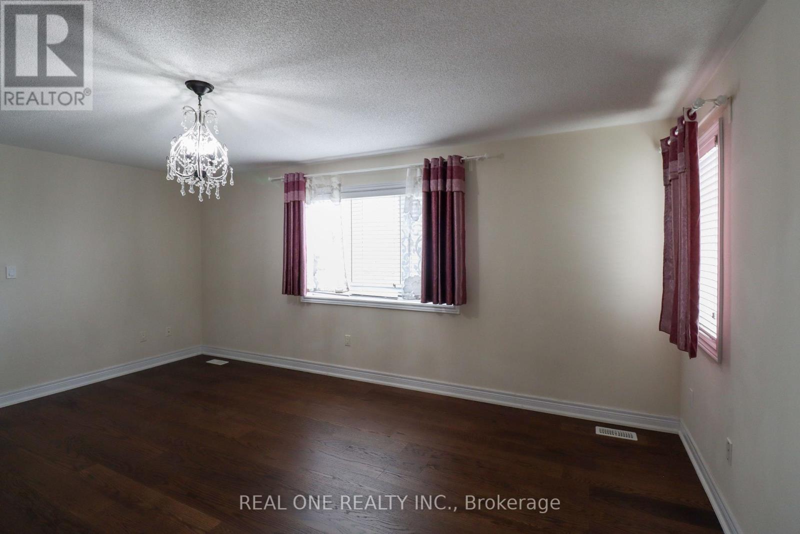 Photo 27 of 1330 Kestell Boulevard, Oakville ON