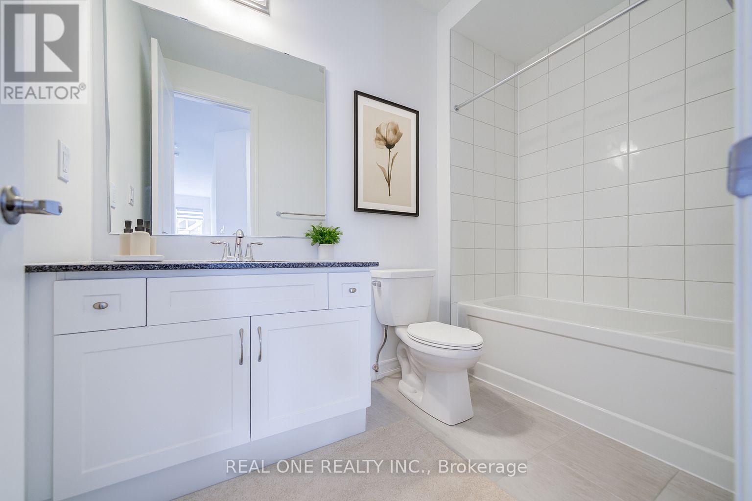 Photo 32 of 1201 Onyx Trail, Oakville ON